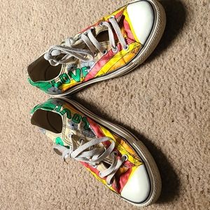Converse shoes unique size 7 women 5 men